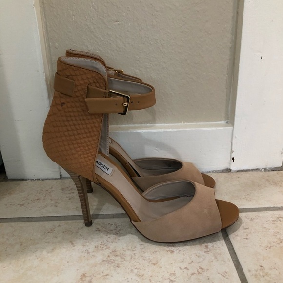 Steve Madden Tan Stepout Peep Toe Heels Size 8.5 - Picture 5 of 11